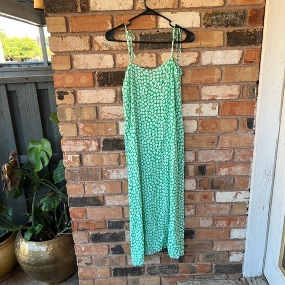 Faithfull The Brand Arietta Green Floral Midi Dress - Picture 3 of 8